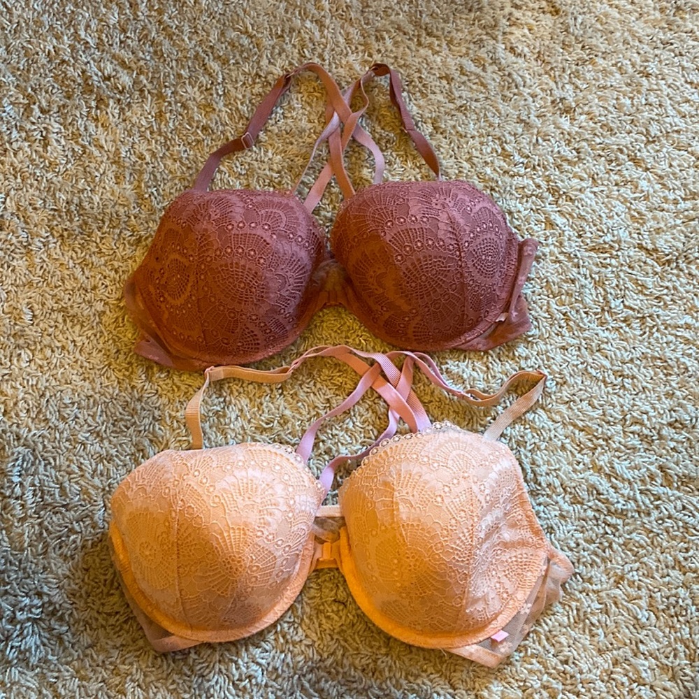 Victoria’s Secret front closure, lightly lined bra 36DD